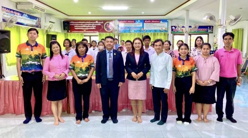รอง สพป.เพชรบุรี เขต 2 เป็นประธานเปิดการแข่งขันทักษะภาษาไทยฯ